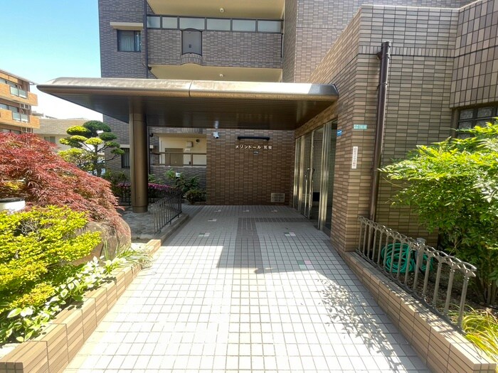 メゾンドール荒牧の物件外観写真