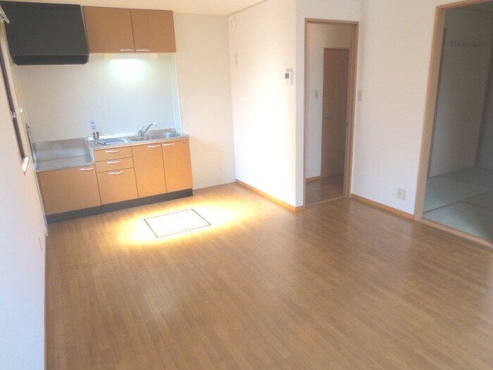 カーサフィオーレA棟の物件内観写真