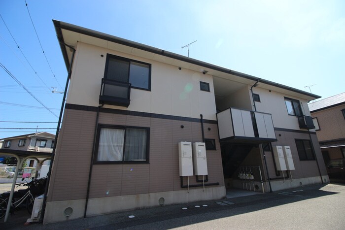 カーサフィオーレA棟の物件外観写真