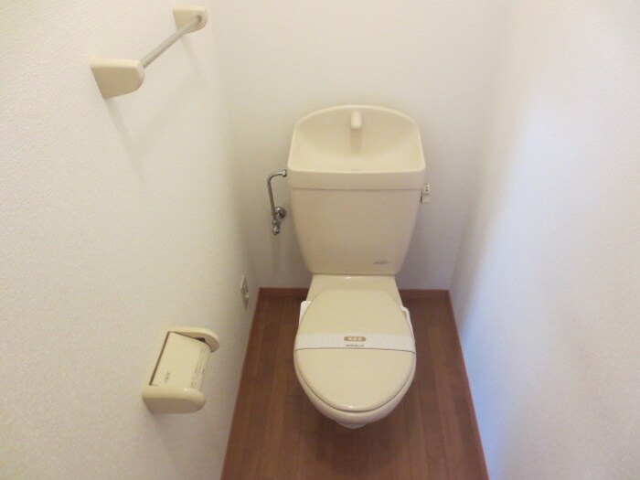 カーサフィオーレA棟の物件内観写真