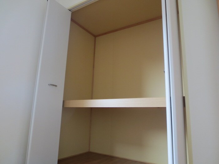 カーサフィオーレA棟の物件内観写真