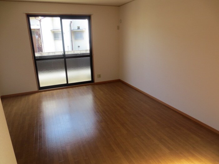 カーサフィオーレA棟の物件内観写真