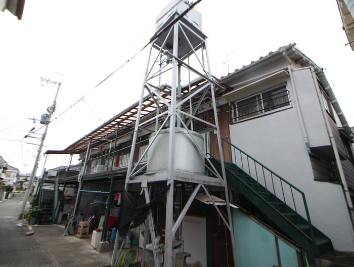 いずみ荘の物件外観写真