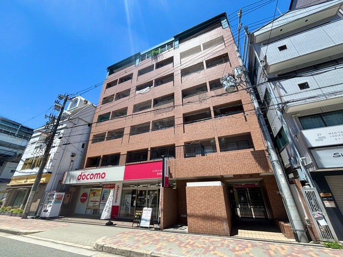 マンション芦紅の物件外観写真