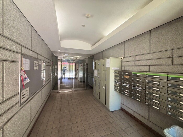 マンション芦紅の物件外観写真