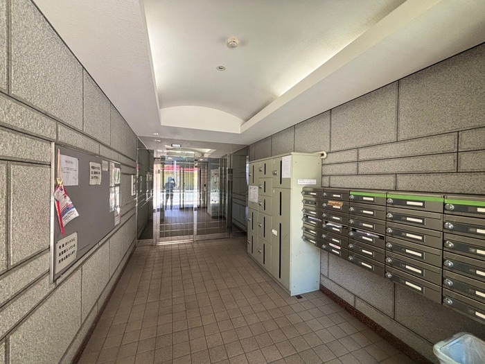 マンション芦紅の物件外観写真