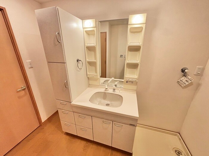 マンション芦紅の物件内観写真