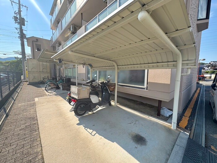 アムフルース2（ツバイ）の物件外観写真