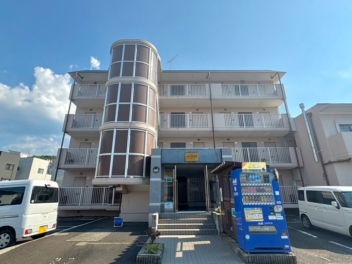 アムフルース2（ツバイ）の物件外観写真