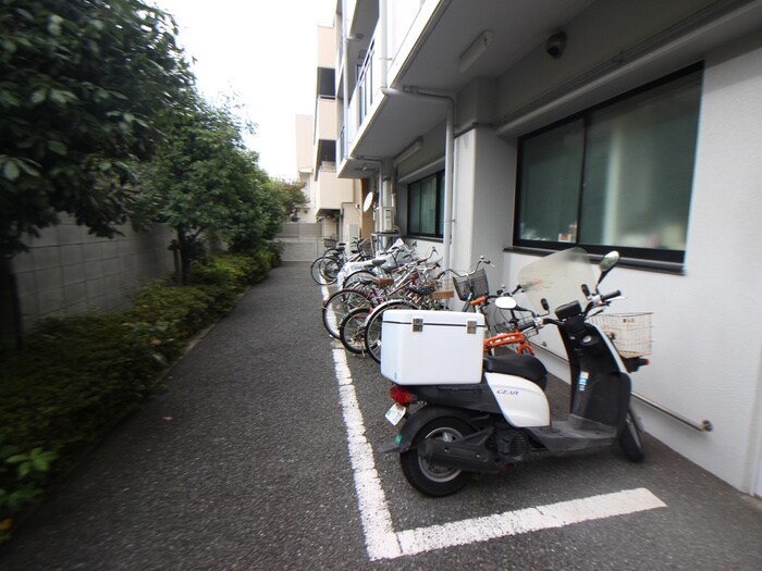 セレ－ナ塚口の物件外観写真