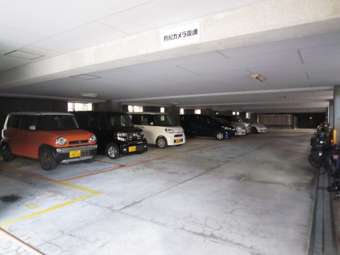 ロイヤル千里丘の物件外観写真