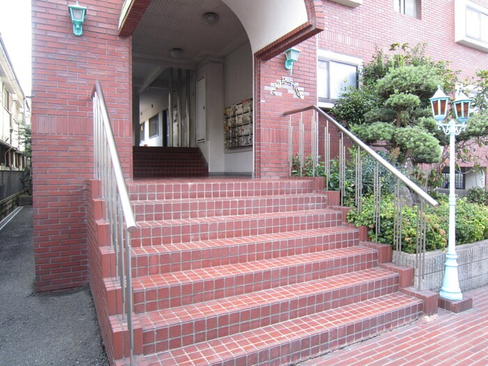 ロイヤル千里丘の物件外観写真