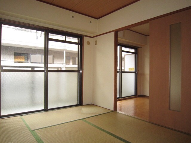 ロイヤル千里丘の物件内観写真