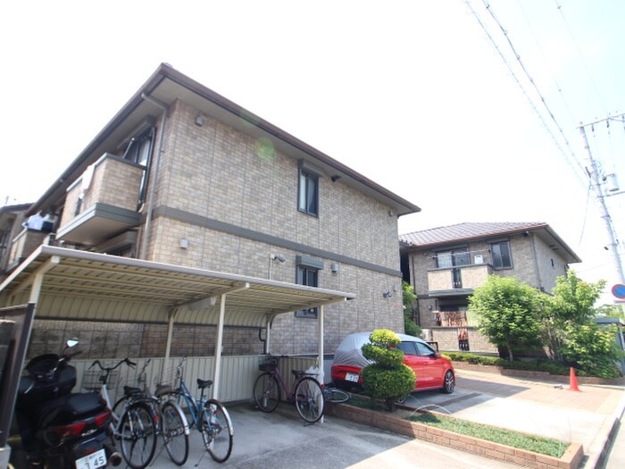 ライフランドスケ－プＡ棟の物件外観写真