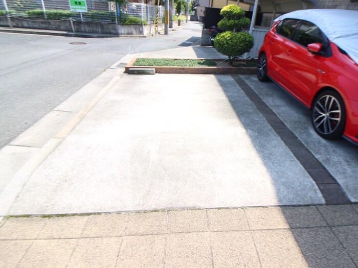 ライフランドスケ－プＡ棟の物件外観写真