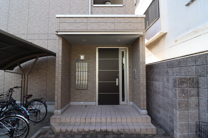 ＡＬＢＡ　Ｊ・Ｋの物件外観写真