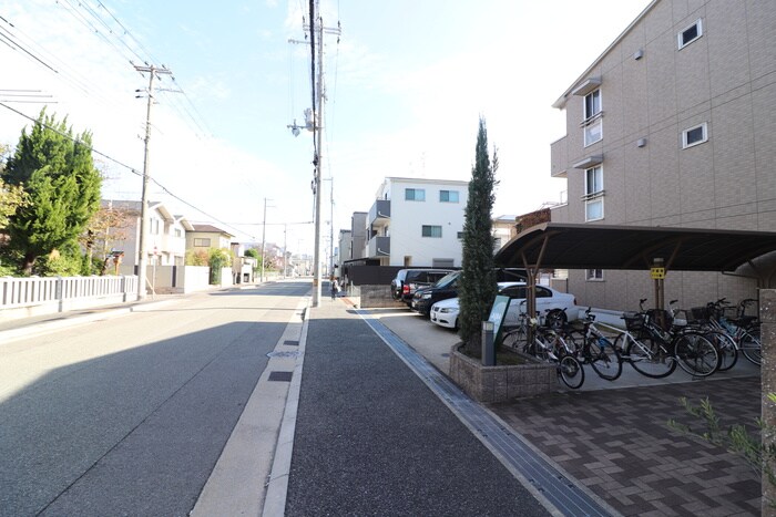 ＡＬＢＡ　Ｊ・Ｋの物件外観写真