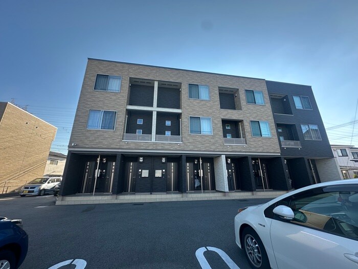 アレグレパス安倉の物件外観写真