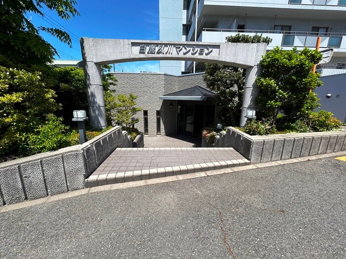 白鷹夙川マンションの物件外観写真