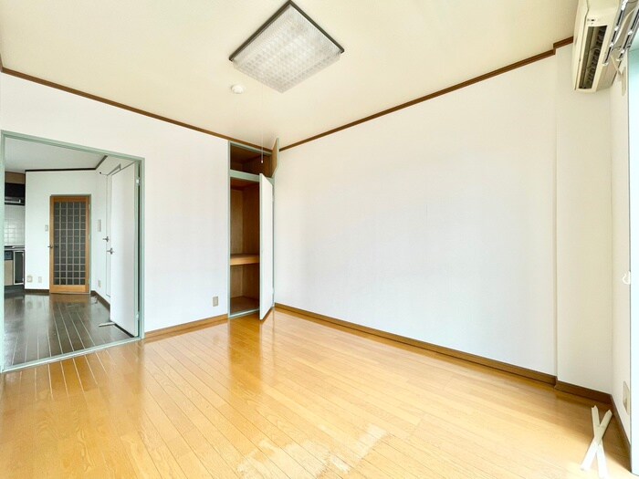 パディ・アイ・マンションの物件内観写真