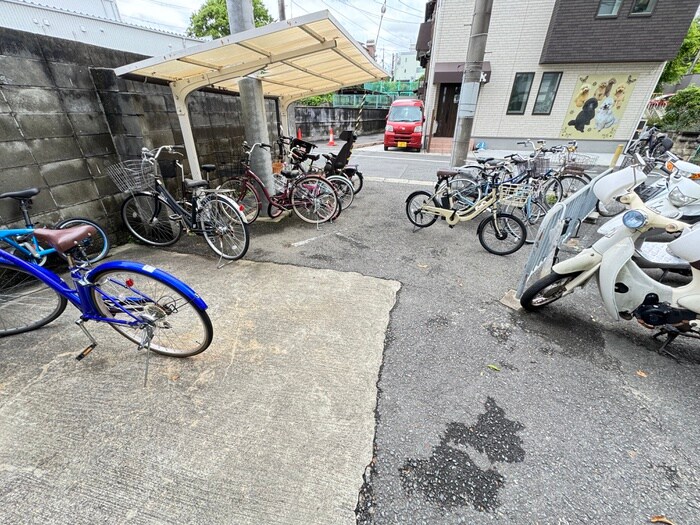 佐井寺ハイツの物件外観写真