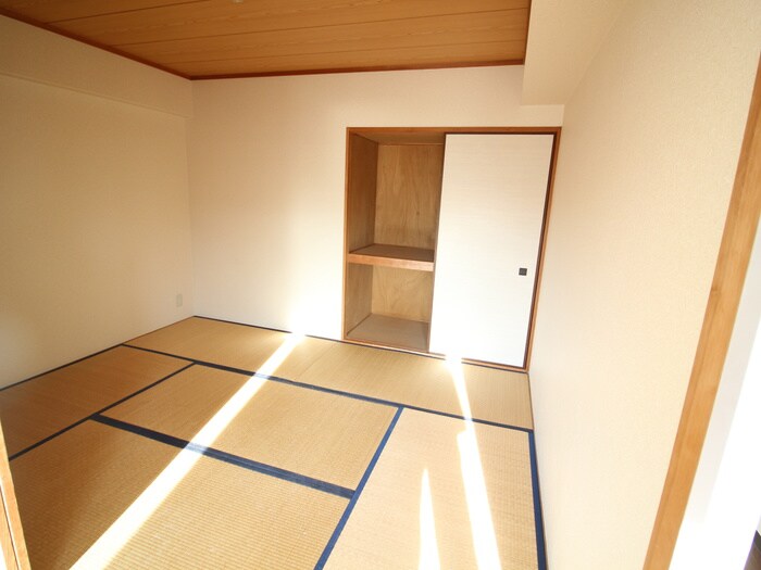 メルヴェユ伊丹の物件内観写真