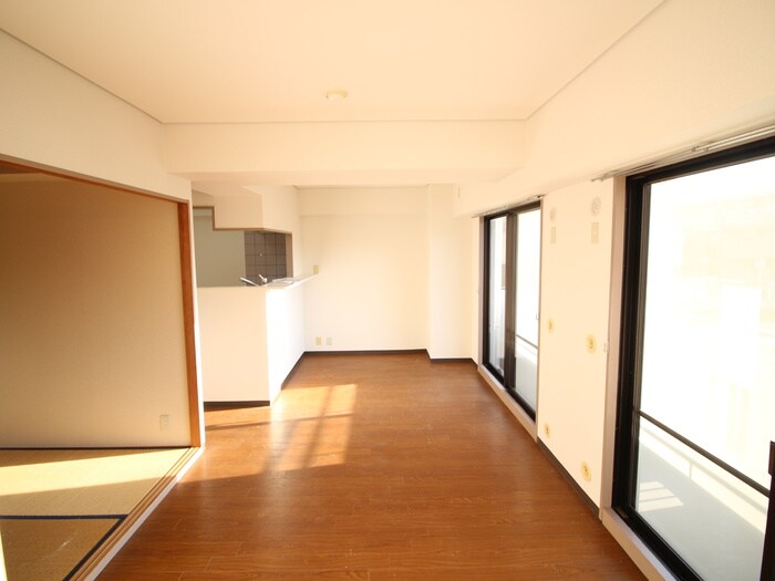 メルヴェユ伊丹の物件内観写真