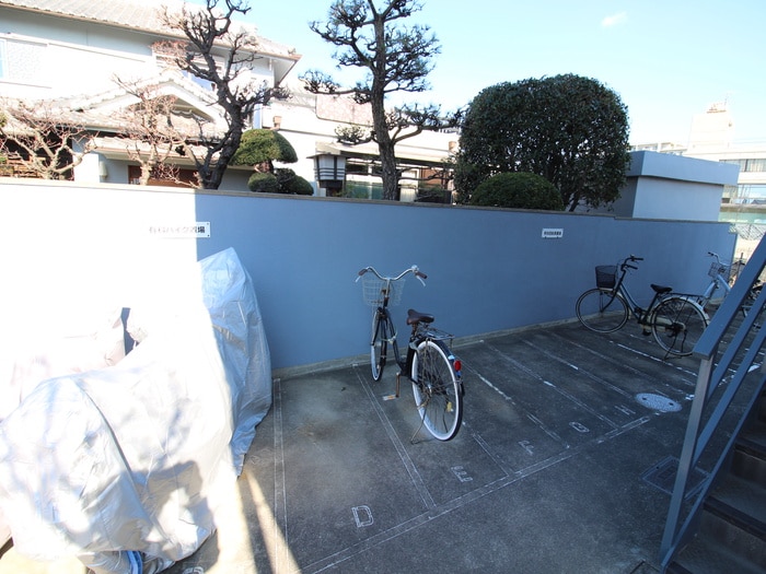 ル－ツウエストガ－デンの物件外観写真