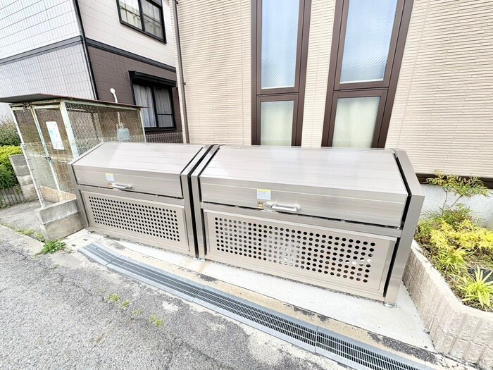 グレイスコーポⅤの物件外観写真