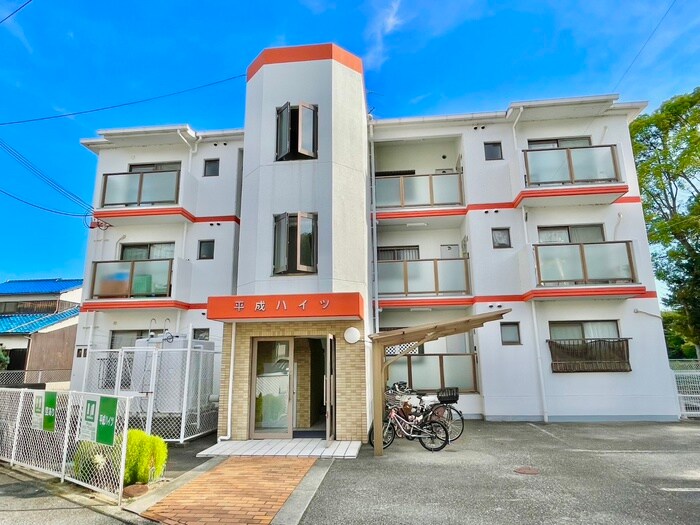 平成ハイツの物件外観写真
