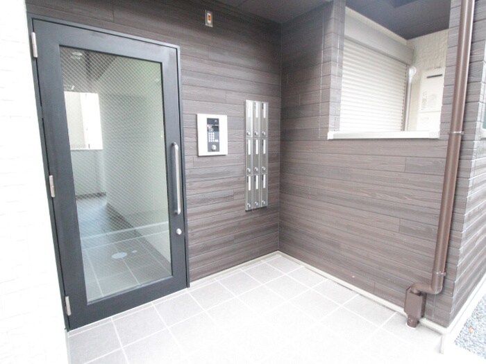 ノイヴェル長瀬の物件外観写真