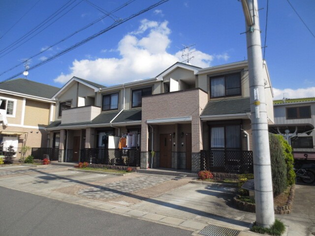 アヴェニューの物件外観写真