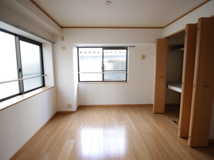 アヴェニューの物件内観写真