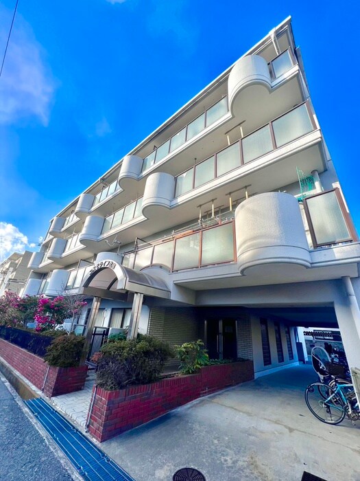 コスモライフの物件外観写真