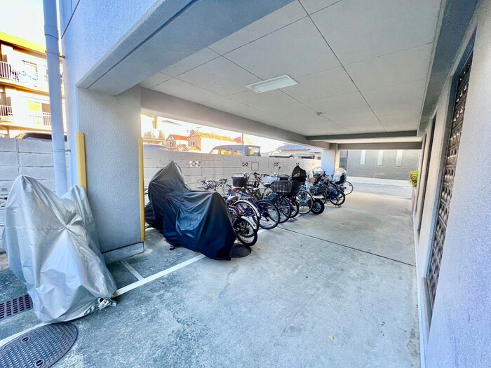 コスモライフの物件外観写真