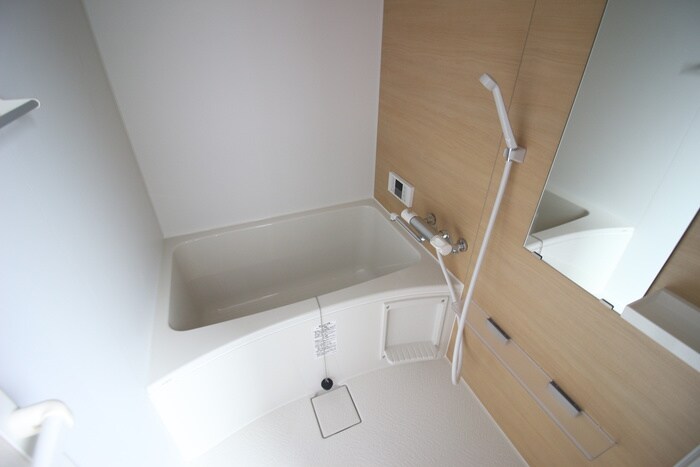 ウグイスコートの物件内観写真