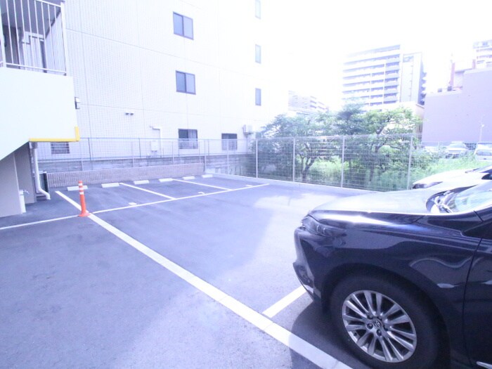 スペーシア江坂広芝町の物件外観写真