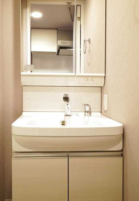 スペーシア江坂広芝町の物件内観写真