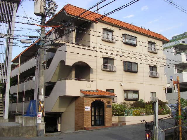 上野ﾏﾝｼｮﾝの物件外観写真