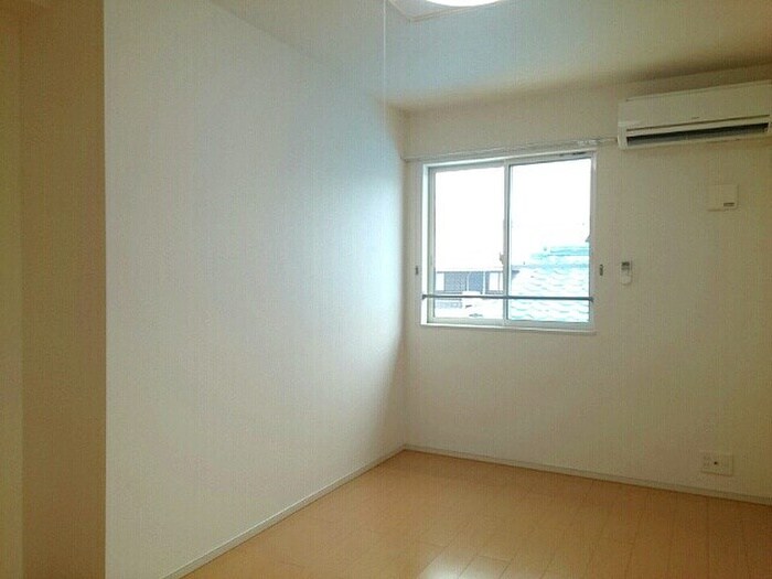 カ－サ・ドレッセの物件内観写真