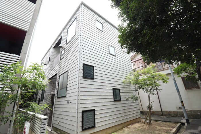 パロス山本通りの物件外観写真