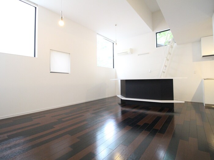 パロス山本通りの物件内観写真