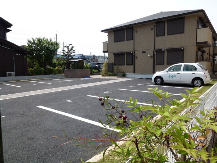 ティアレの物件外観写真