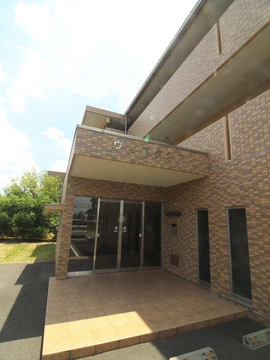 ヴィスタシアの物件外観写真