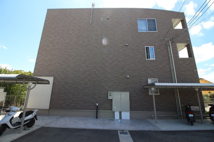 クレール宝塚の物件外観写真