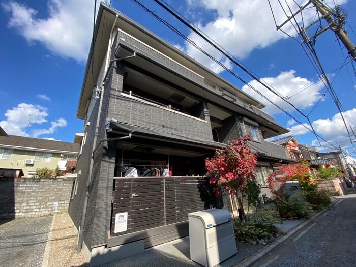 シャーメゾン中書島の物件外観写真