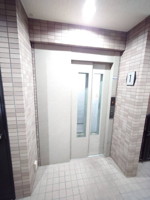 フラット２１の物件外観写真