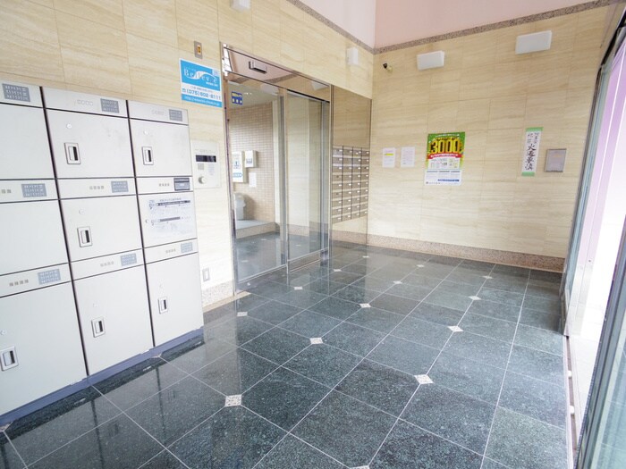 クロ－バ－36の物件外観写真