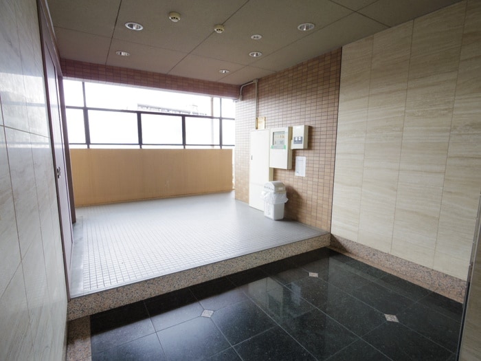 クロ－バ－36の物件外観写真