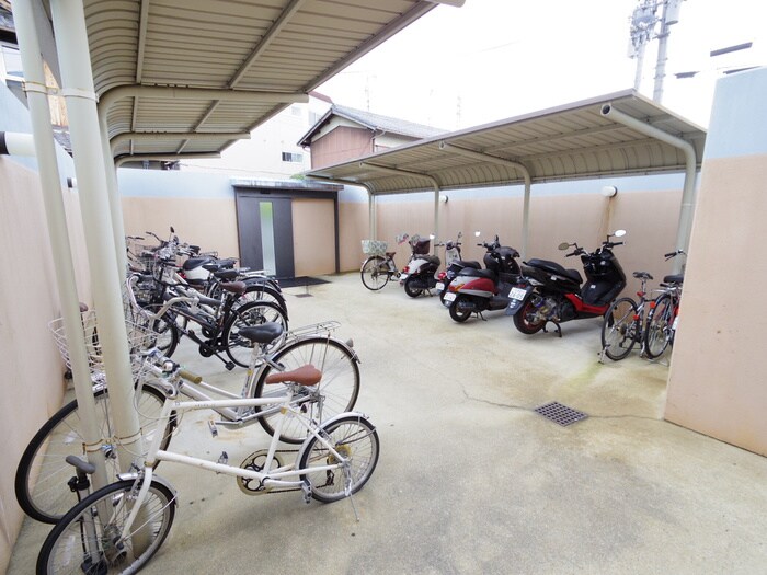 クロ－バ－36の物件外観写真